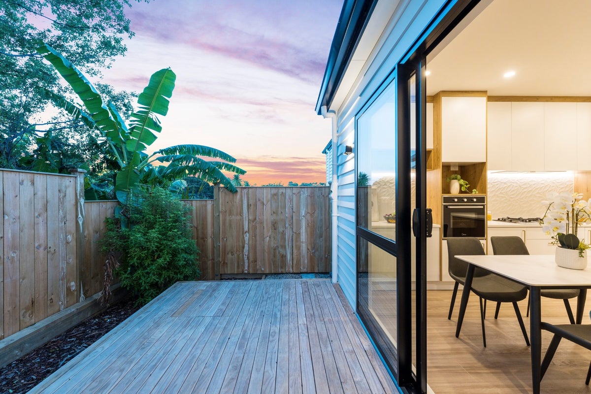 38B Caversham Drive, Torbay, Auckland - Carousel 21
