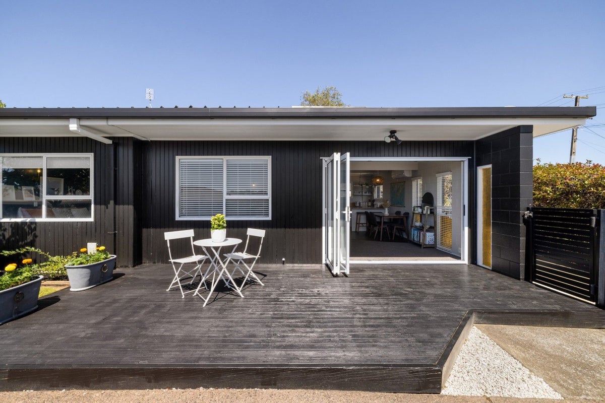31 Faulkner Street, Gate Pa, Tauranga - Carousel 2