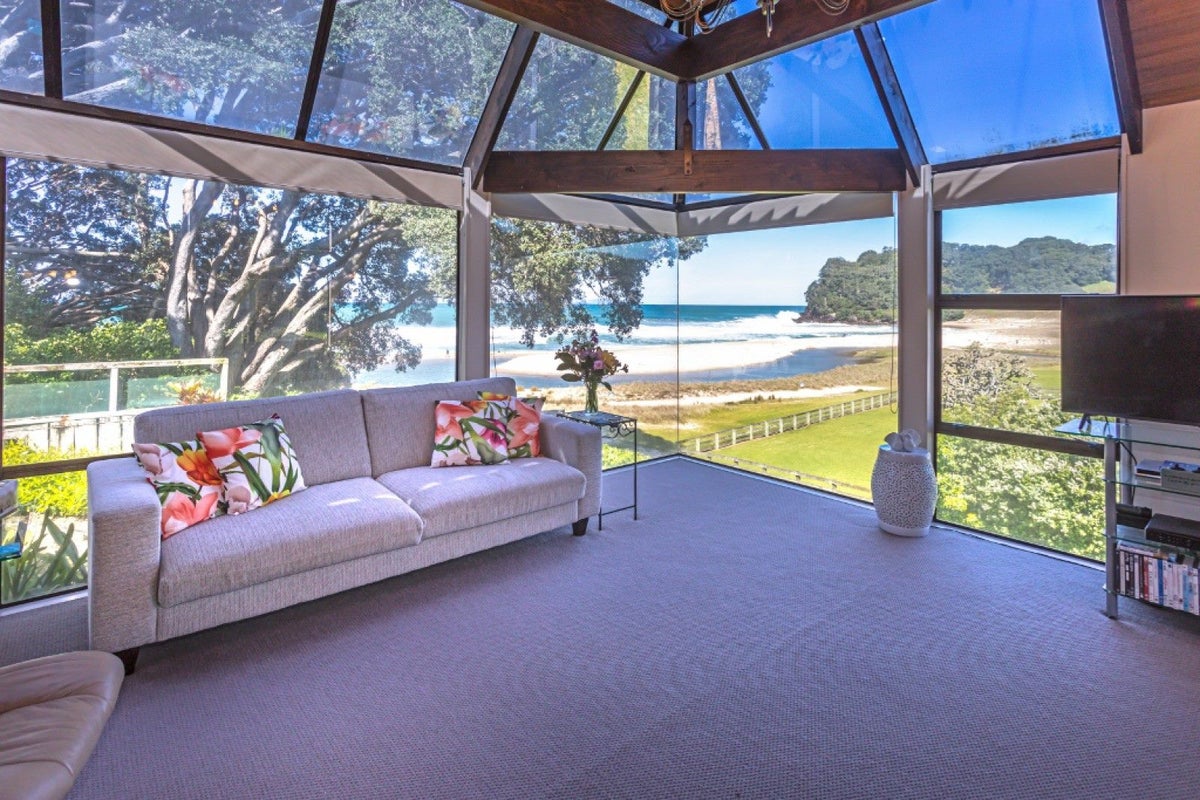 118 Bambury Place, Onemana, Whangamata - Carousel 1