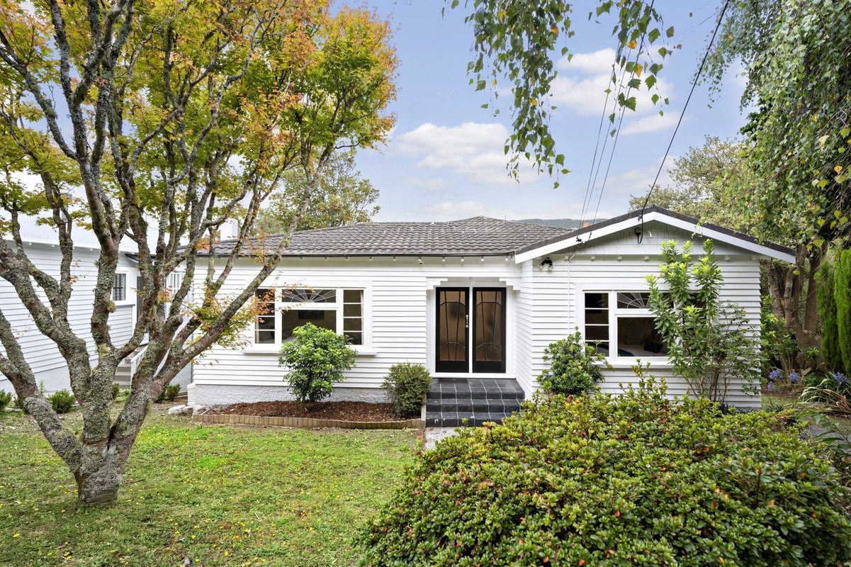 58 Kenya Street, Ngaio, Wellington - Carousel 1
