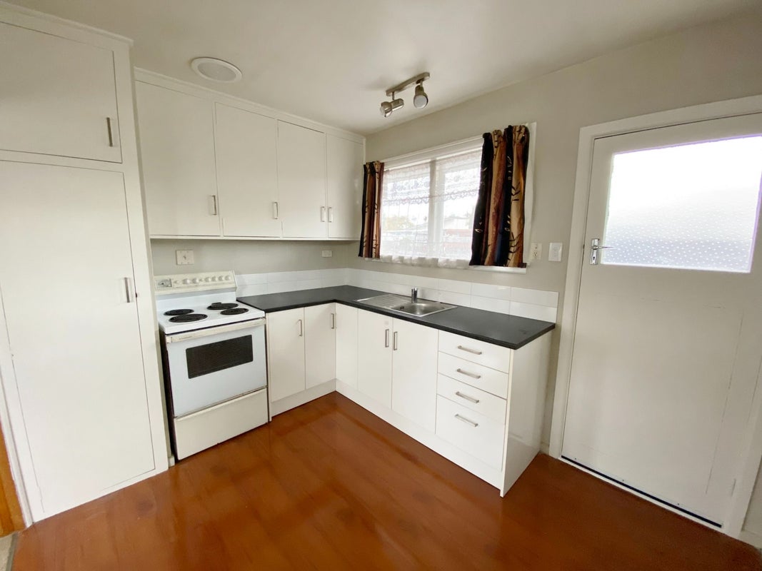 64 Trafalgar Street, St Albans, Christchurch - Carousel 2