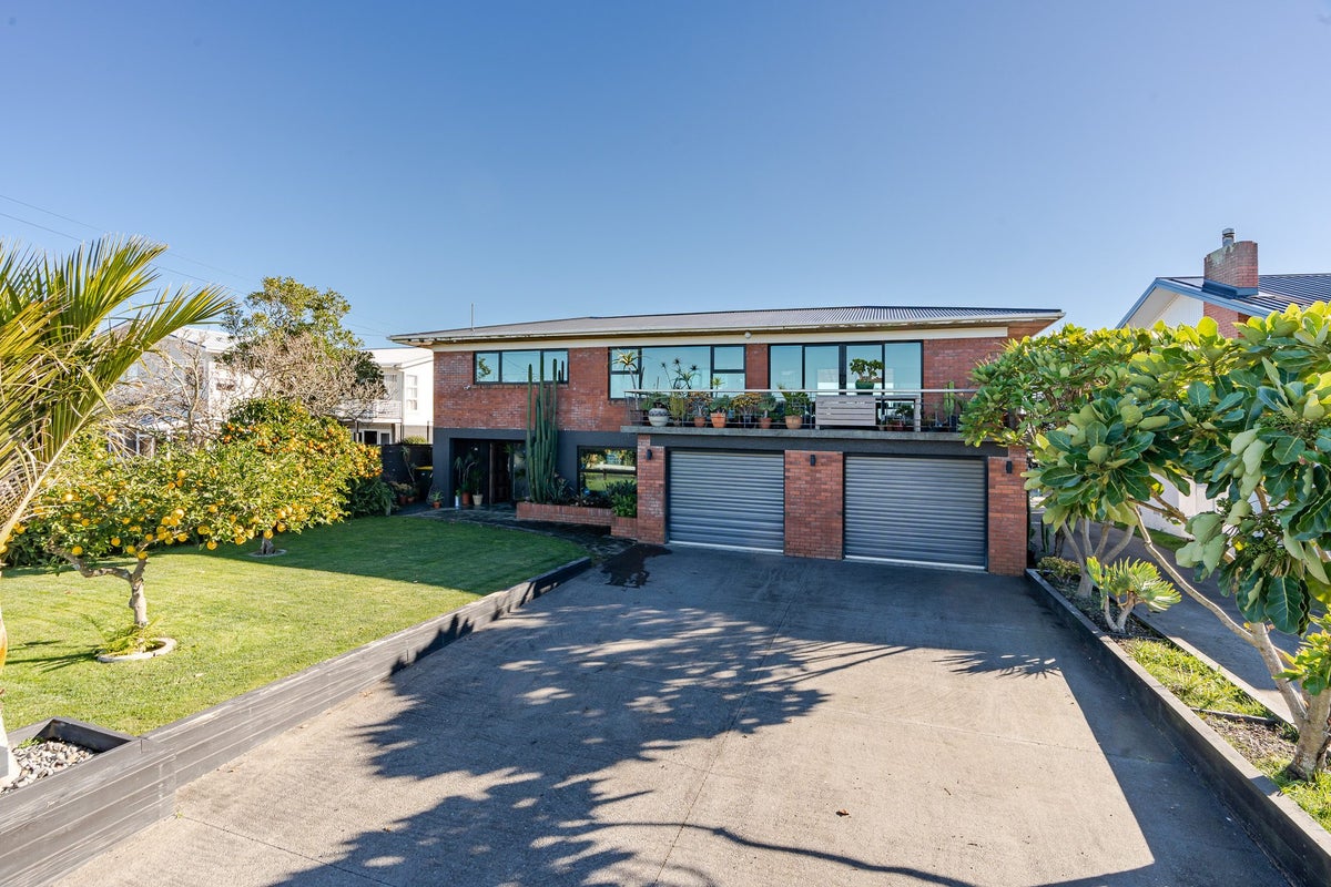 95 Newcastle Road, Dinsdale, Hamilton - Carousel 1