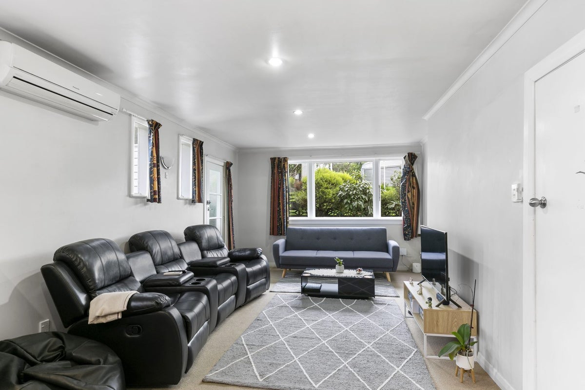 65 Fraser Avenue, Johnsonville, Wellington - Carousel 2