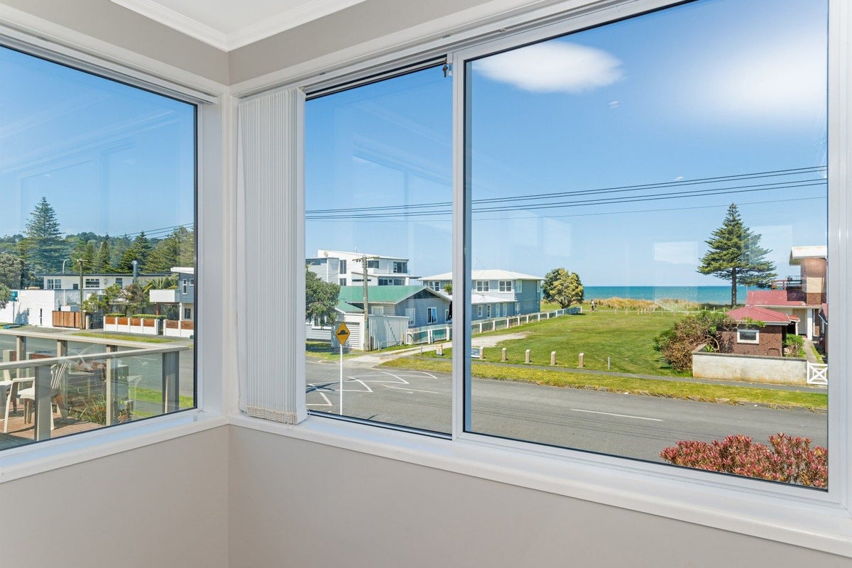 13 Salisbury Road, Awapuni, Gisborne - Carousel 1