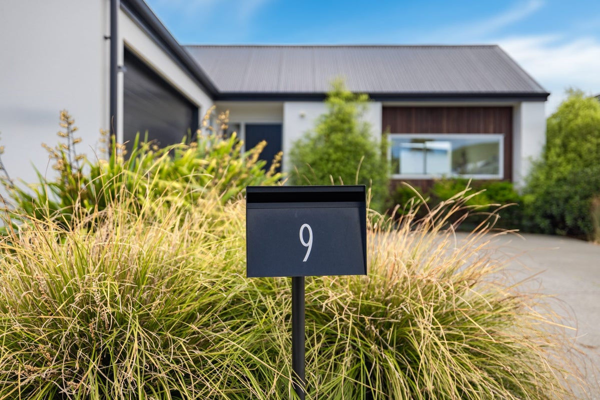 9 Beamsgate Road, Halswell, Christchurch - Carousel 1