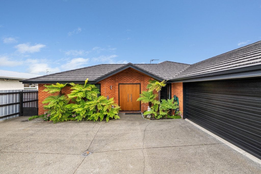 44 Cleghorn Street, Redwoodtown, Blenheim - Carousel 1