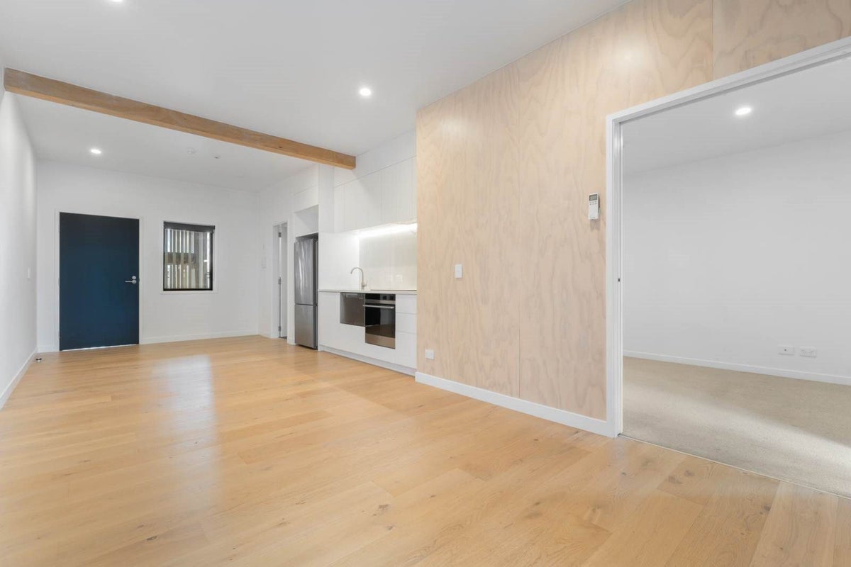 6/169 Hobsonville Point Road, Hobsonville, Auckland - Carousel 2