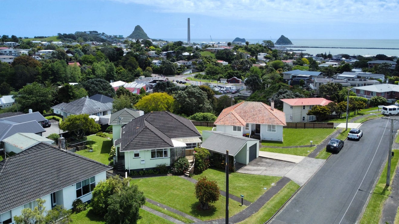 20 Ridd Street, Lynmouth, New Plymouth - Carousel 1