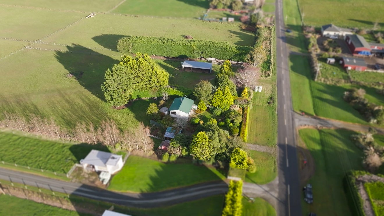 296 Flora Road East, Makarewa, Invercargill - Carousel 39