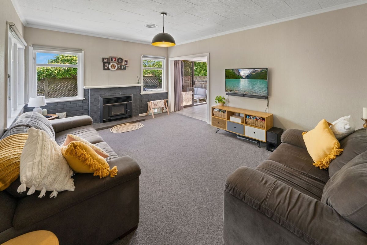 1/19 palm AVE, Stoke, NELSON - Carousel 2