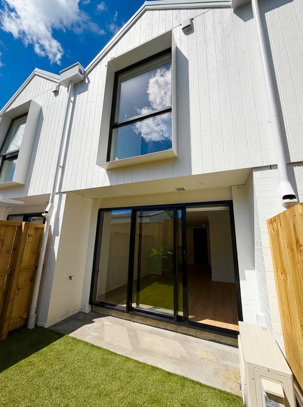 6/11 Paramu Avenue, Birkdale, Auckland - Carousel 2