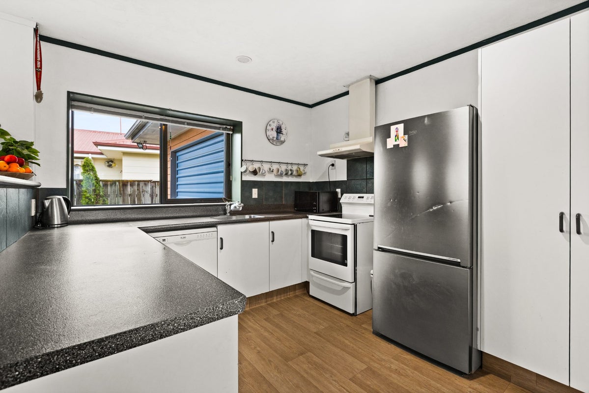 2/16 ALAN STYLES PL, GREENMEADOWS, NAPIER - Carousel 2