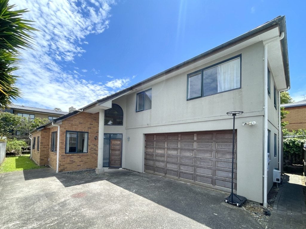 12A Epworth Avenue, Royal Oak, Auckland - Carousel 2