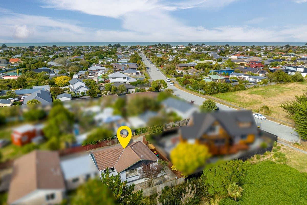 1/80 Blake Street, New Brighton, Christchurch - Carousel 17