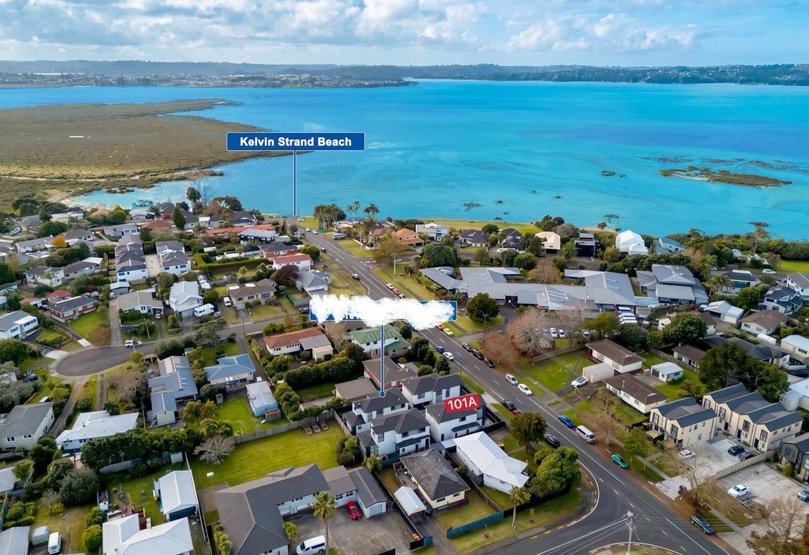 101A Beach Road, Castor Bay, Auckland - Carousel 2