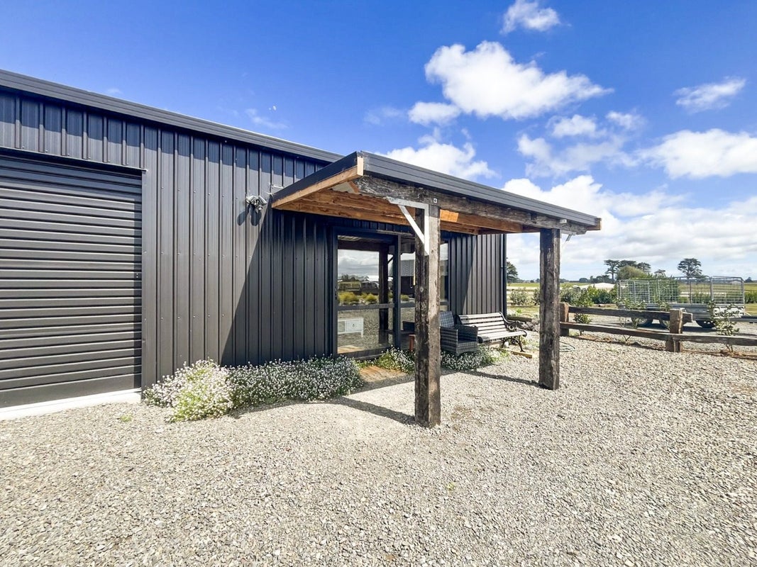 19 Crown Lane, Rongotea, Palmerston North - Carousel 1
