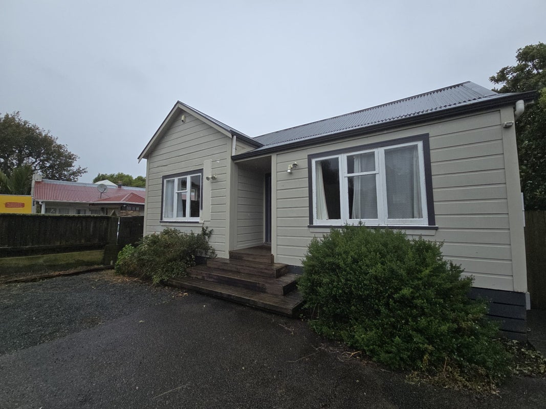 17A Tama Street, Alicetown, Lower Hutt - Carousel 20