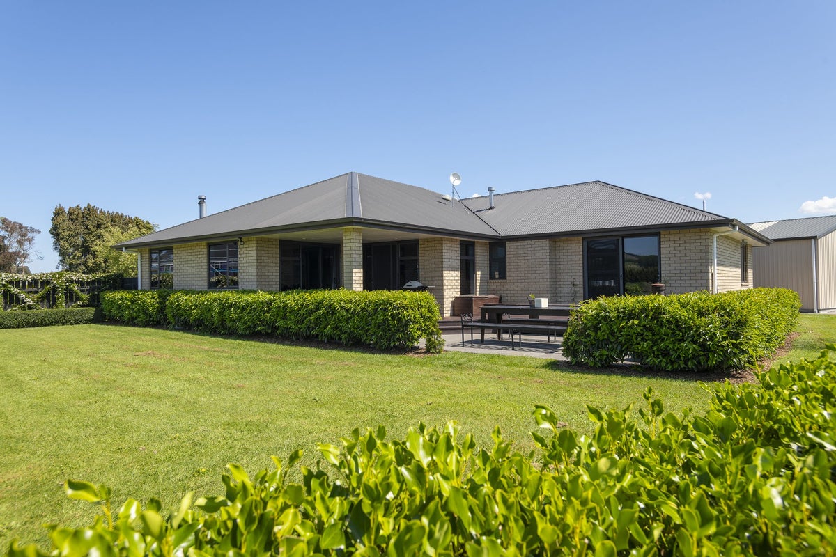 80 Hansen Road, Makauri, Gisborne - Carousel 1