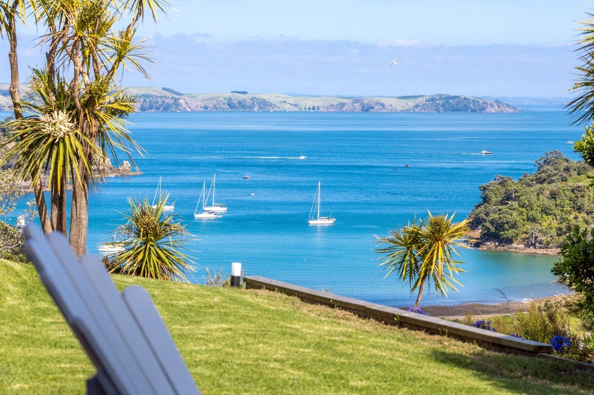 25 Delamore Drive, Matiatia Bay, Waiheke Island, Auckland - Carousel 1
