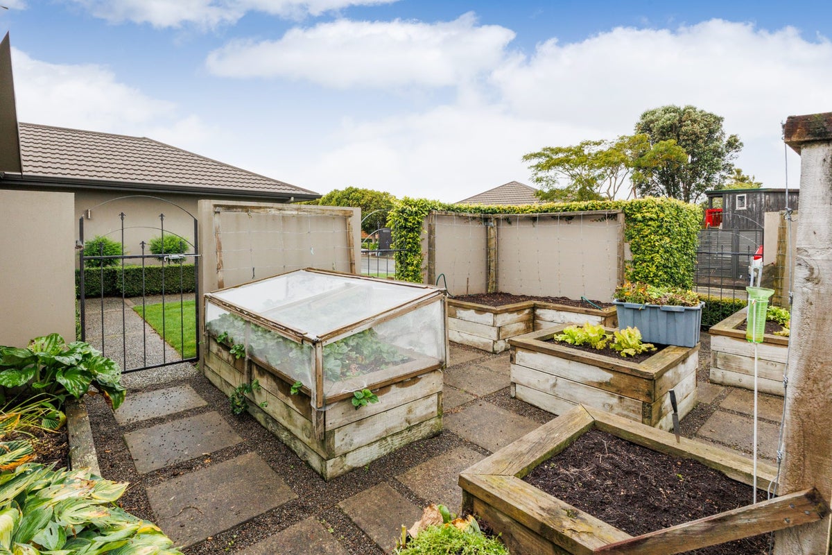 3 Lourie Way, Fitzherbert, Palmerston North - Carousel 12