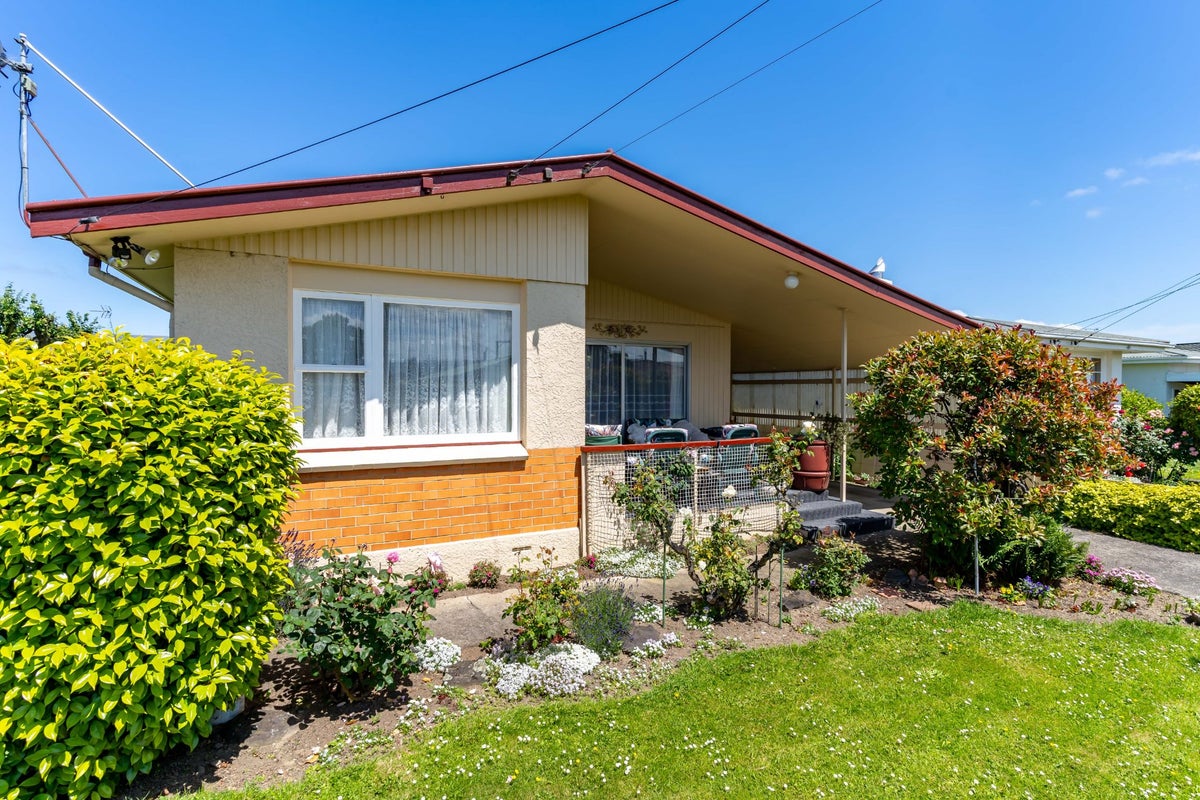 45 Tyne Street, Roslyn, Dunedin - Carousel 2