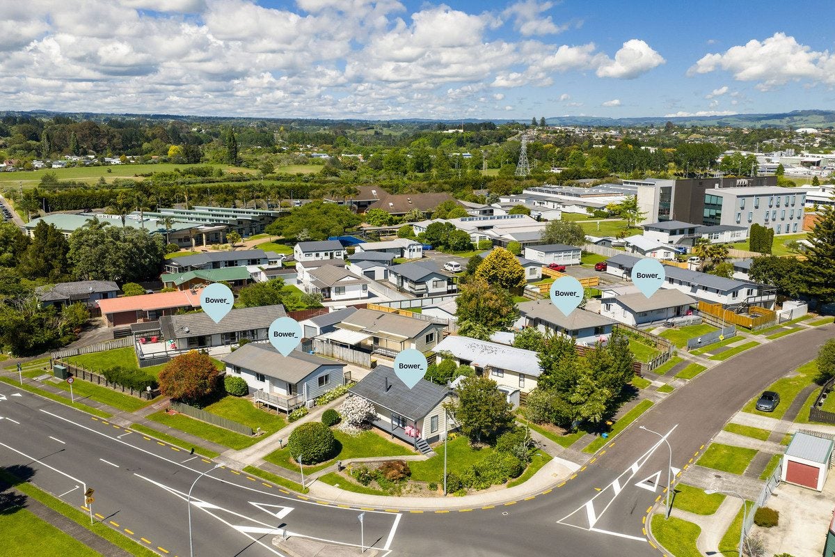 4 Lagoon Place, Poike, Tauranga - Carousel 2