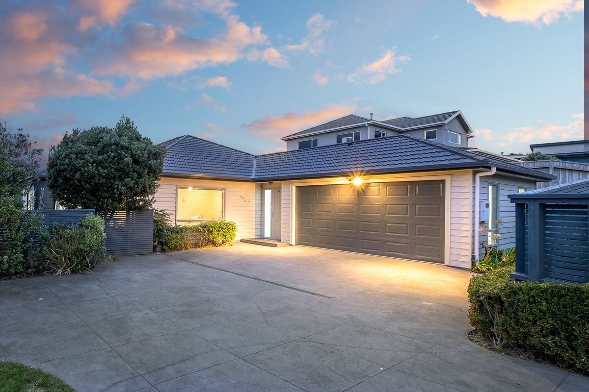 5 Tongariro Drive, Aotea, Porirua - Carousel 1