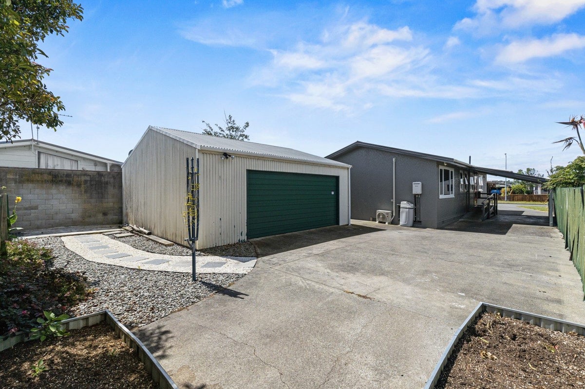 25 Lindsey Crescent, Springvale, Whanganui - Carousel 2