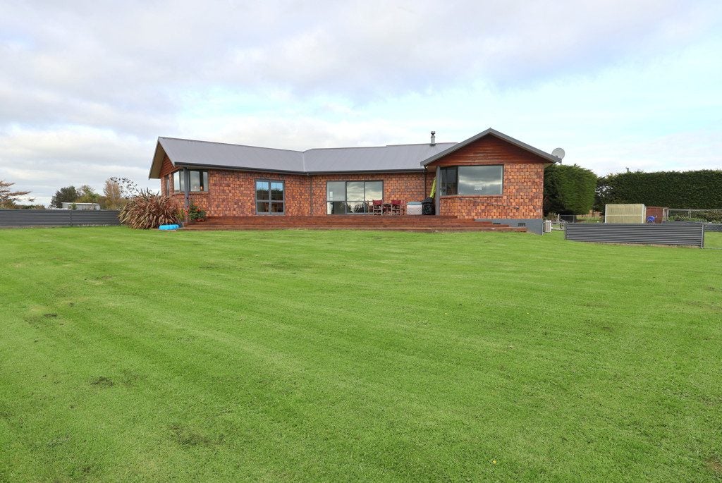 203 Pomona Road East, Makarewa, Invercargill - Carousel 1