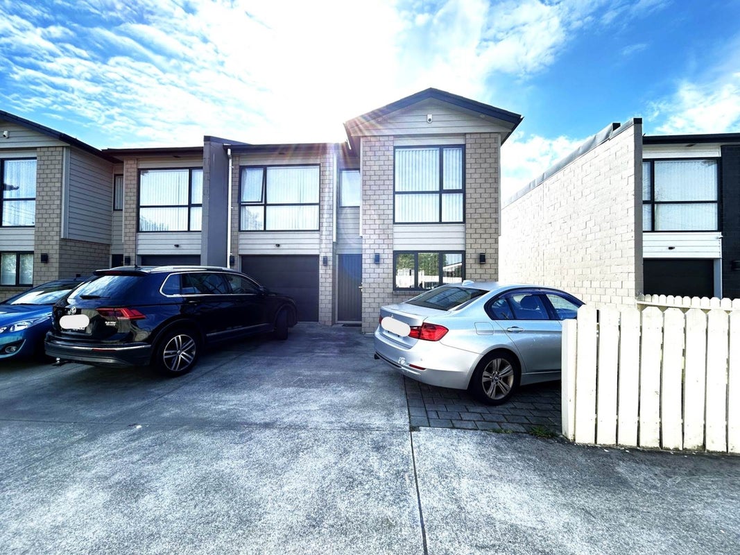 49D Birdwood Avenue, Papatoetoe, Auckland - Carousel 1