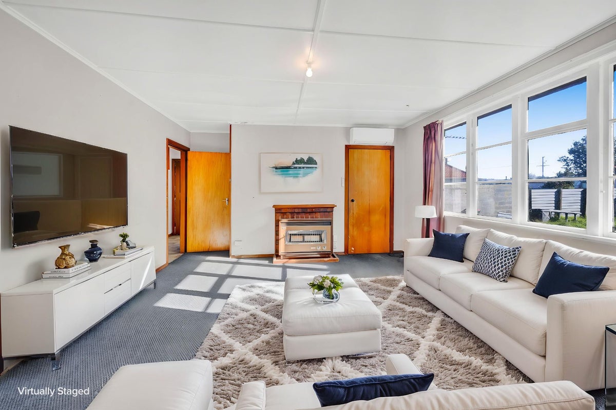 3 Dixon Avenue, Hawera - Carousel 2
