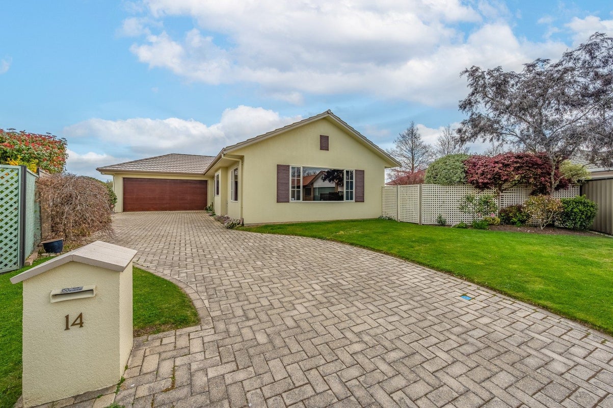 14 Flemington Place, Taradale, Napier, Hawke's Bay - Carousel 1