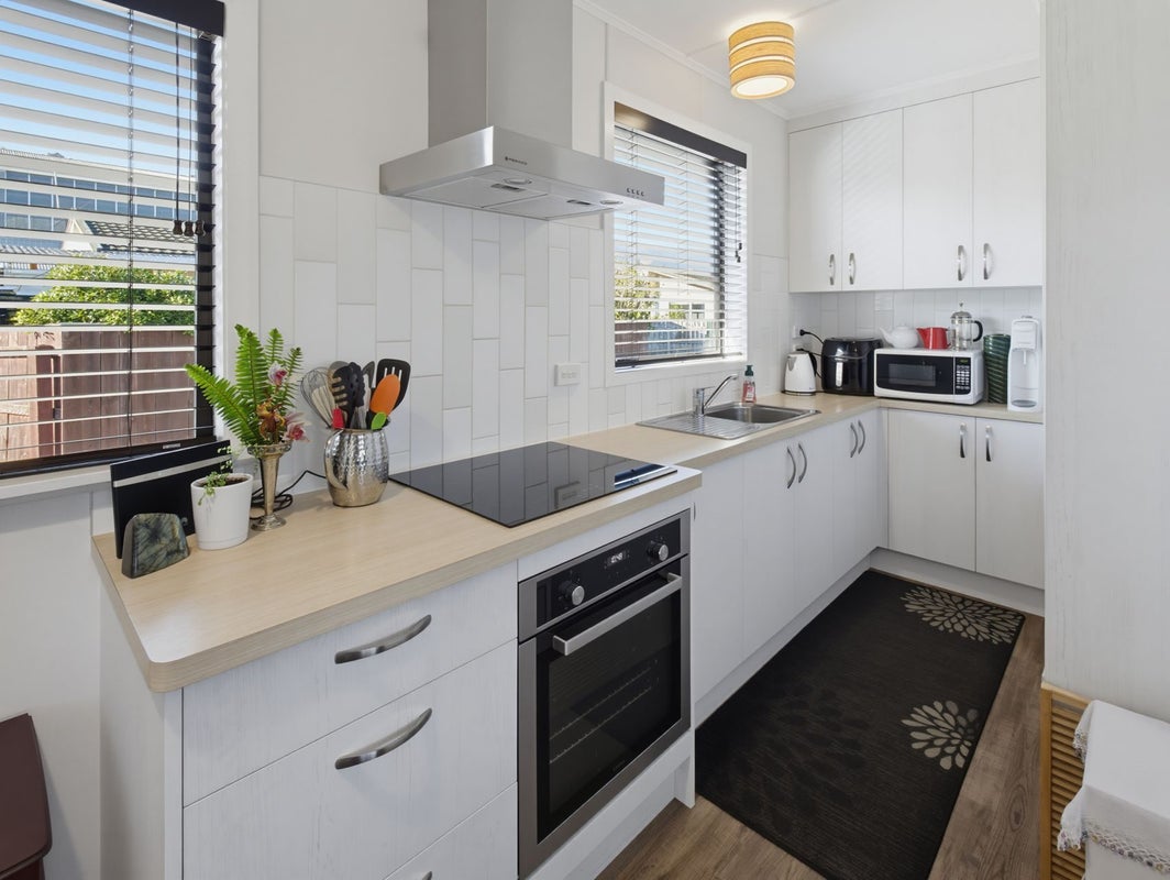 4/20 Parkers Road, Tahunanui, Nelson - Carousel 2