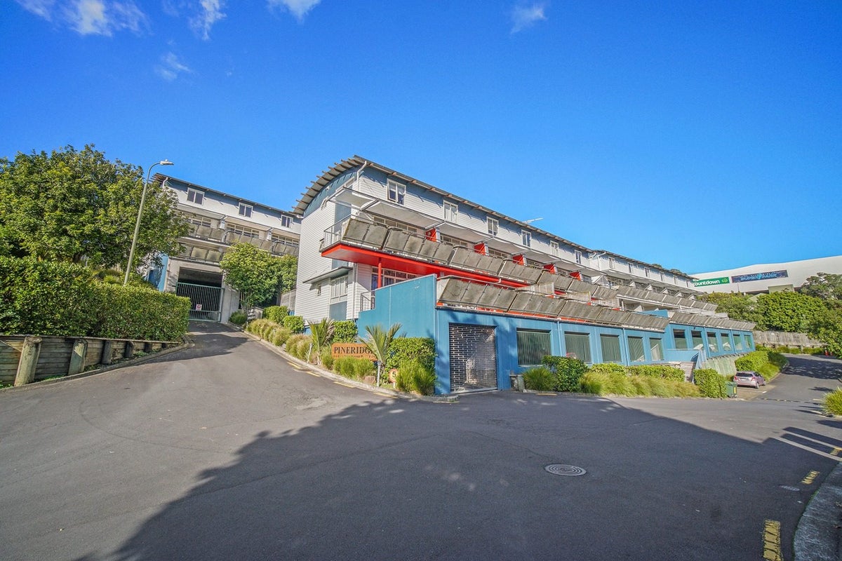 2A/20 Ian Marwick Place, Birkenhead, Auckland - Carousel 13