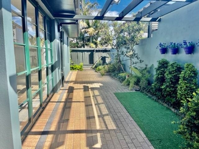 5/30 Erson Avenue, Royal Oak, Auckland - Carousel 2