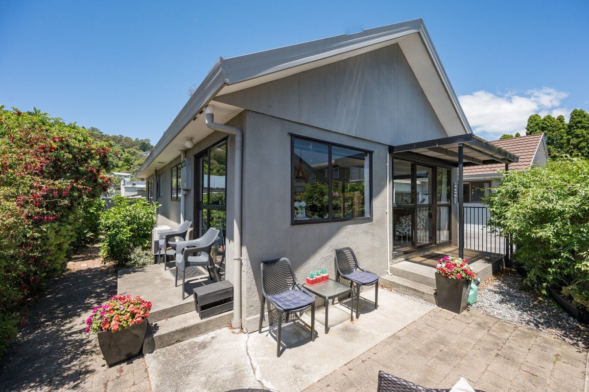 4/17 BEACH RD, Tahunanui, NELSON - Carousel 2