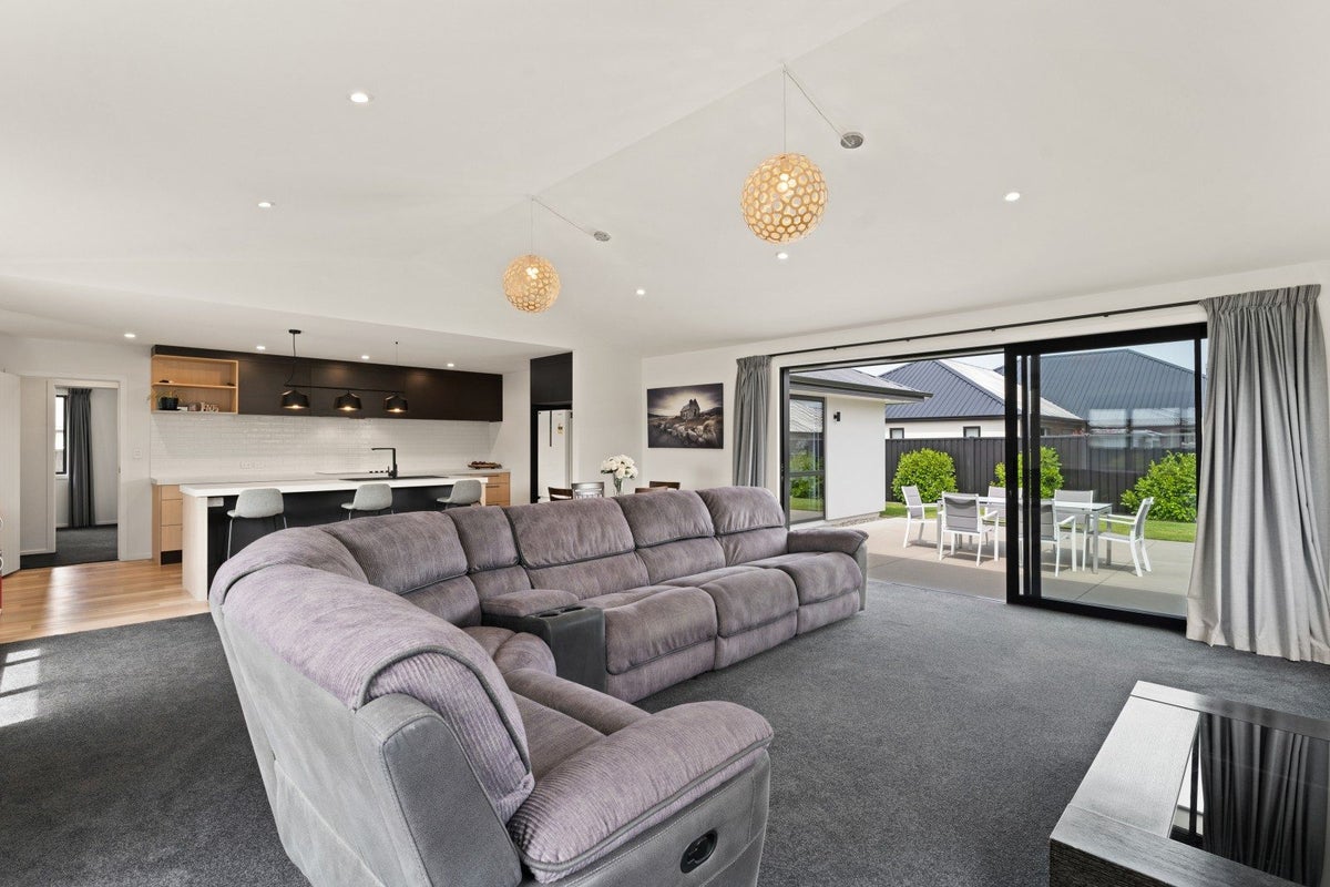 6 Neil Collins Lane, Mosgiel, Mosgiel - Carousel 2