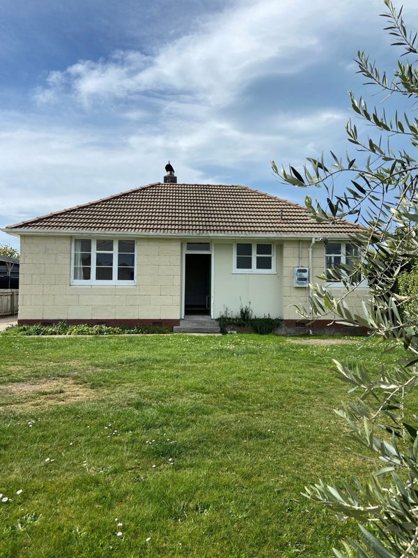 10 Harlech Street, Oamaru North, Oamaru - Carousel 1
