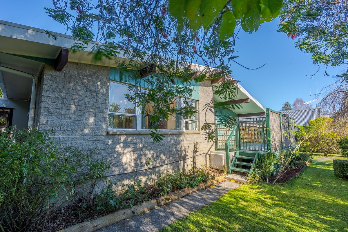 6 Housman Place, Leamington, Cambridge - Carousel 1