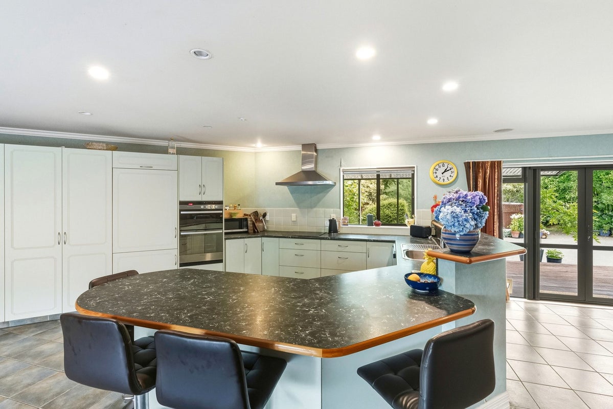 21 Emma Drive, Manakau, Levin - Carousel 2