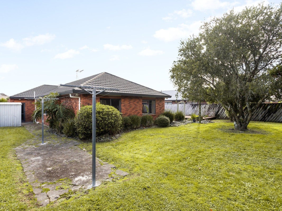 29 Bellona Place, Flagstaff, Hamilton - Carousel 3