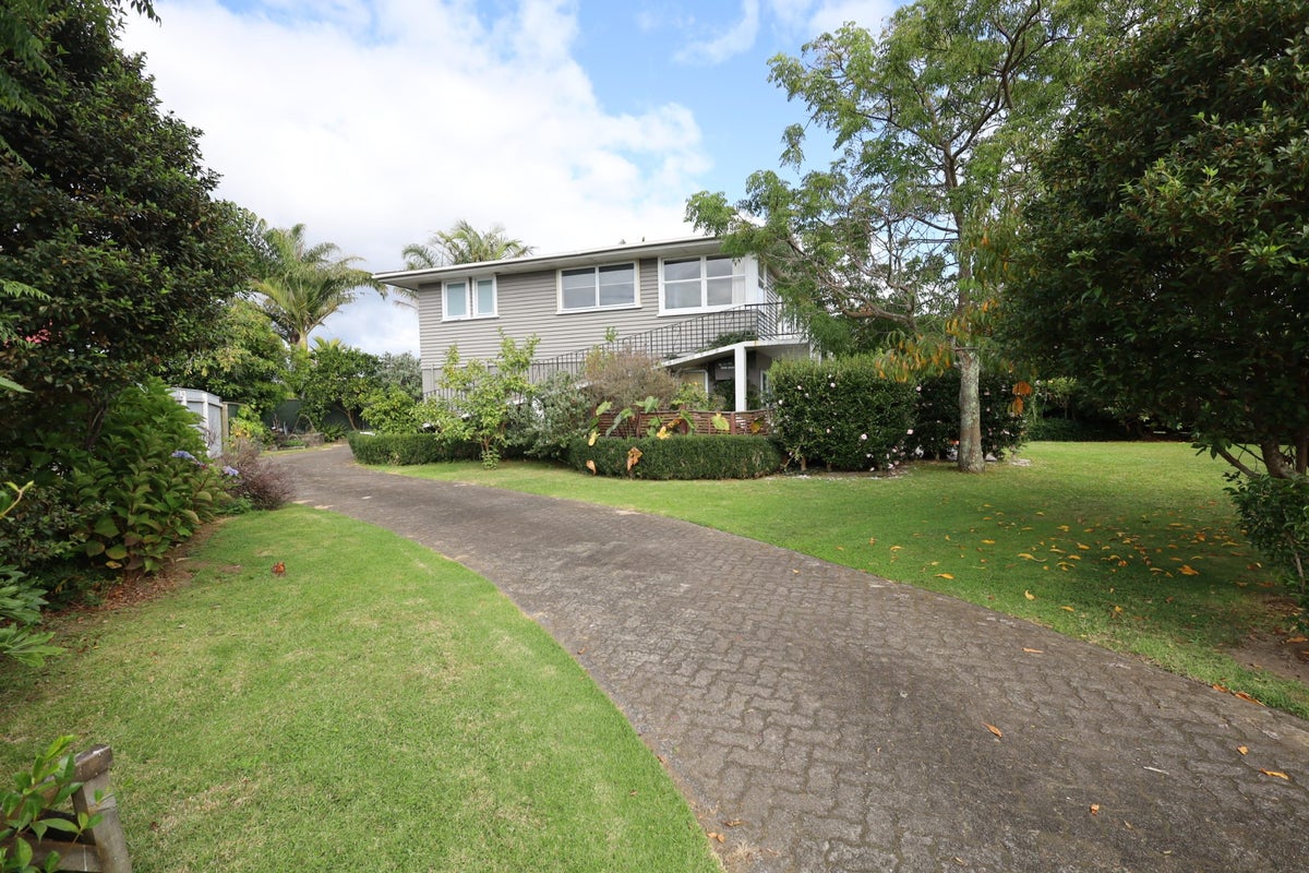 6 Kotuku Place, Matua, Tauranga - Carousel 1