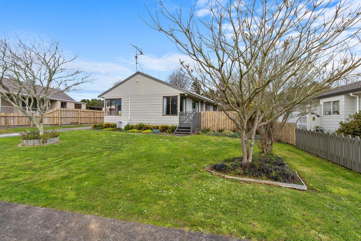 43 Balmerino Crescent, Pukete, Hamilton - Carousel 2