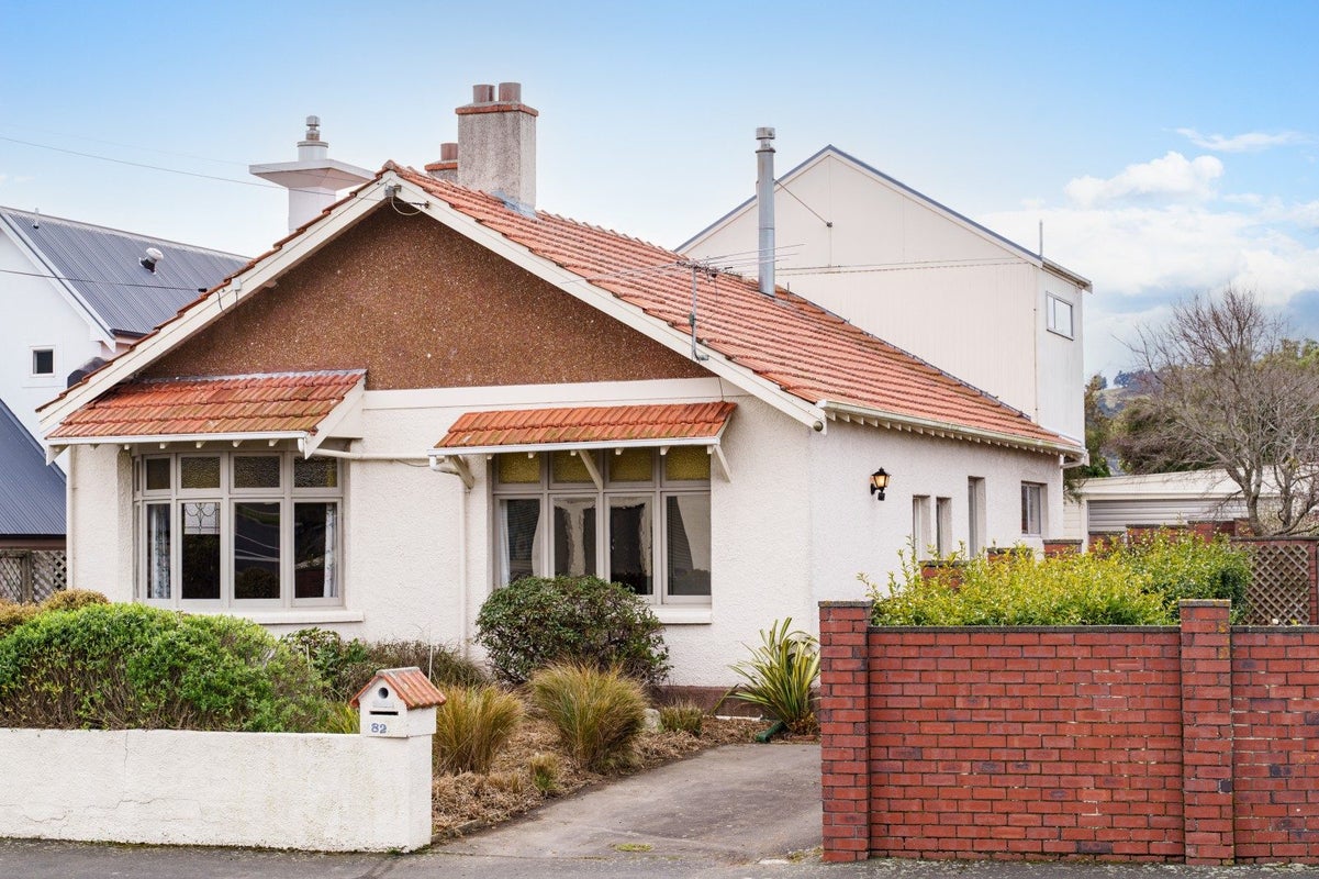 82 Passmore Crescent, Maori Hill, Dunedin - Carousel 1