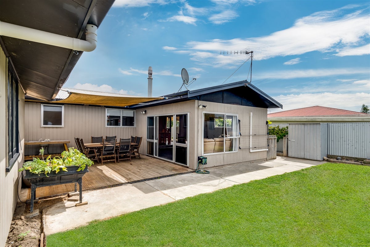 12 Lancaster Street, Tamatea, Napier - Carousel 1
