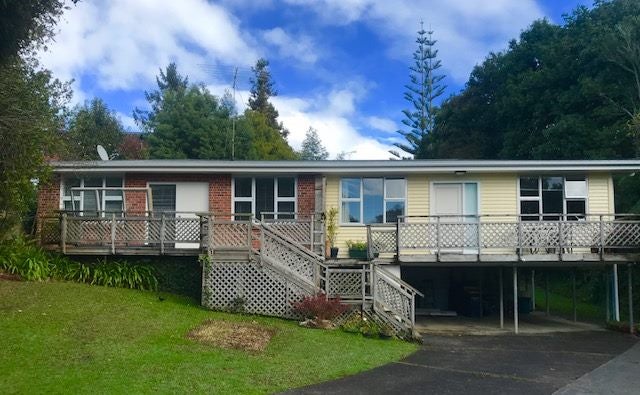 1/1 Bronwyn Place, Torbay, Auckland - Carousel 11