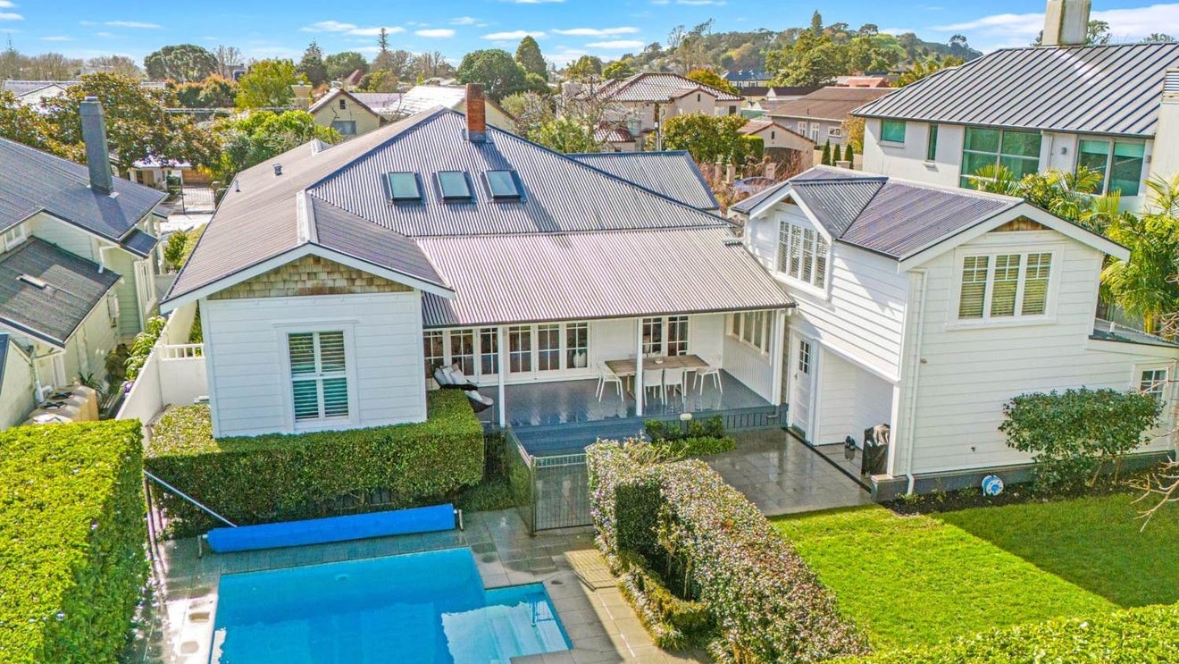 14 King George Avenue, Epsom, Auckland - Carousel 1