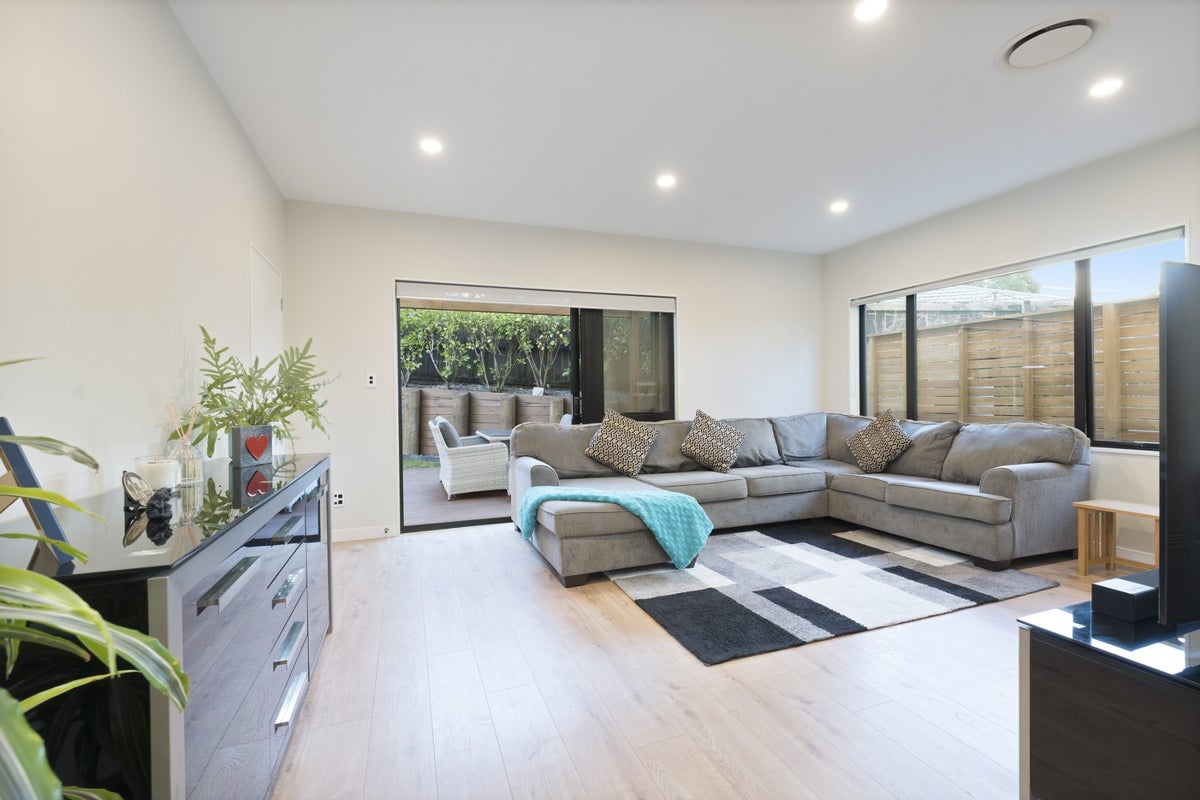 23B Westgate Drive, Westgate, Auckland - Carousel 2
