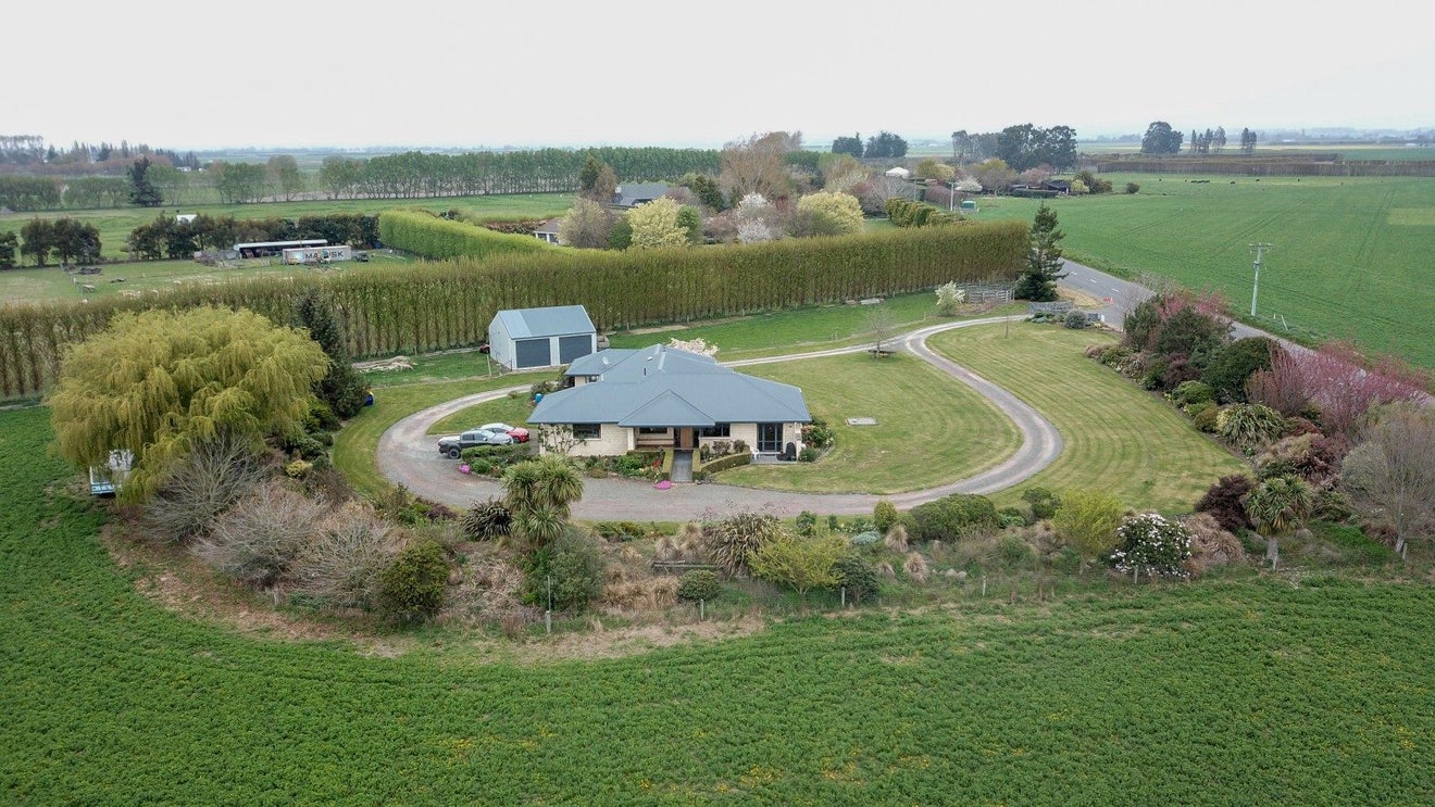 656 Levels Plain Road, Kerrytown, Timaru - Carousel 2