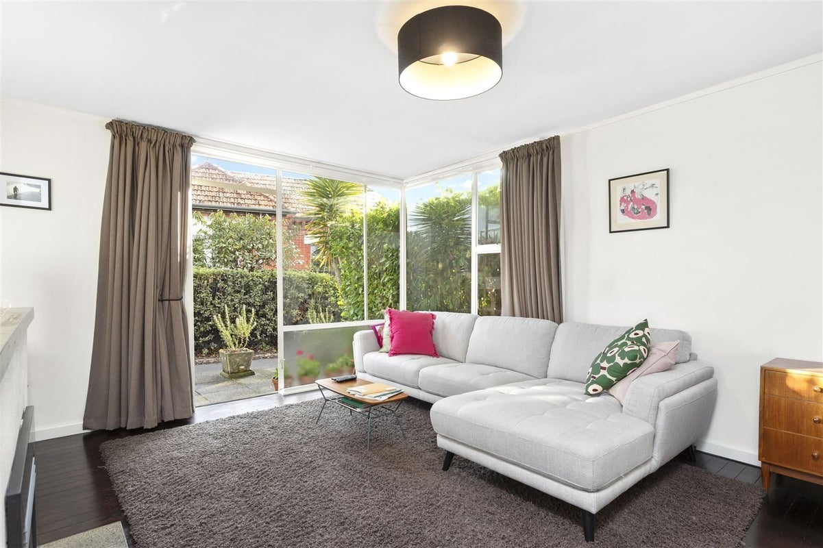 2/49 Ranfurly Street, St Albans, Christchurch - Carousel 2